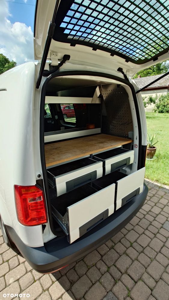 Volkswagen Caddy - 16