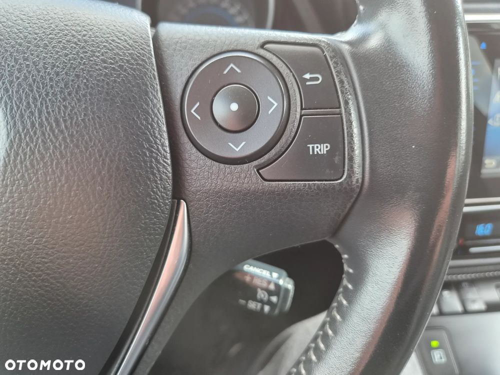 Toyota Auris 1.8 HSD Luna - 17