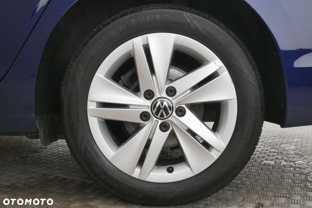 Volkswagen Golf Variant - 14