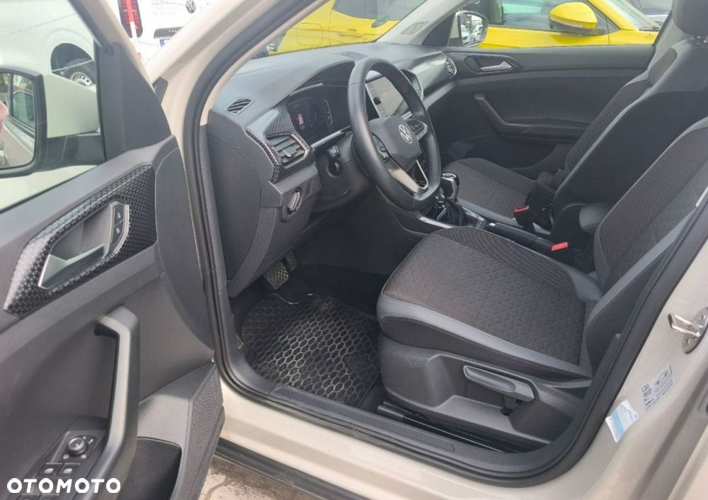 Volkswagen T-Cross - 10