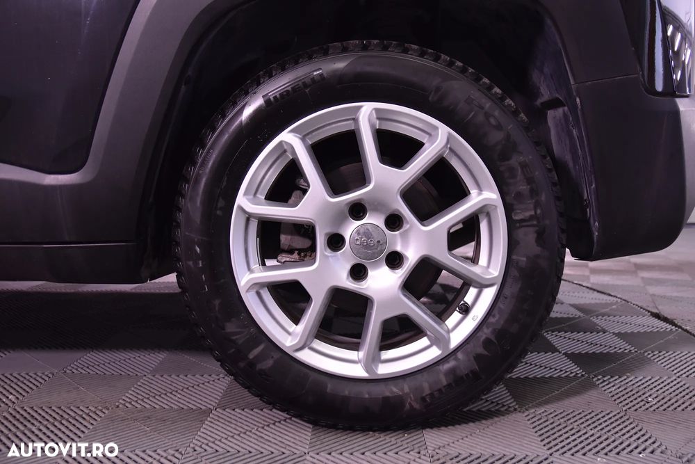 Jeep Renegade - 13