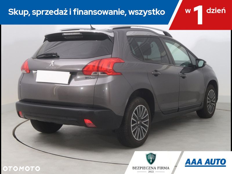 Peugeot 2008 - 6