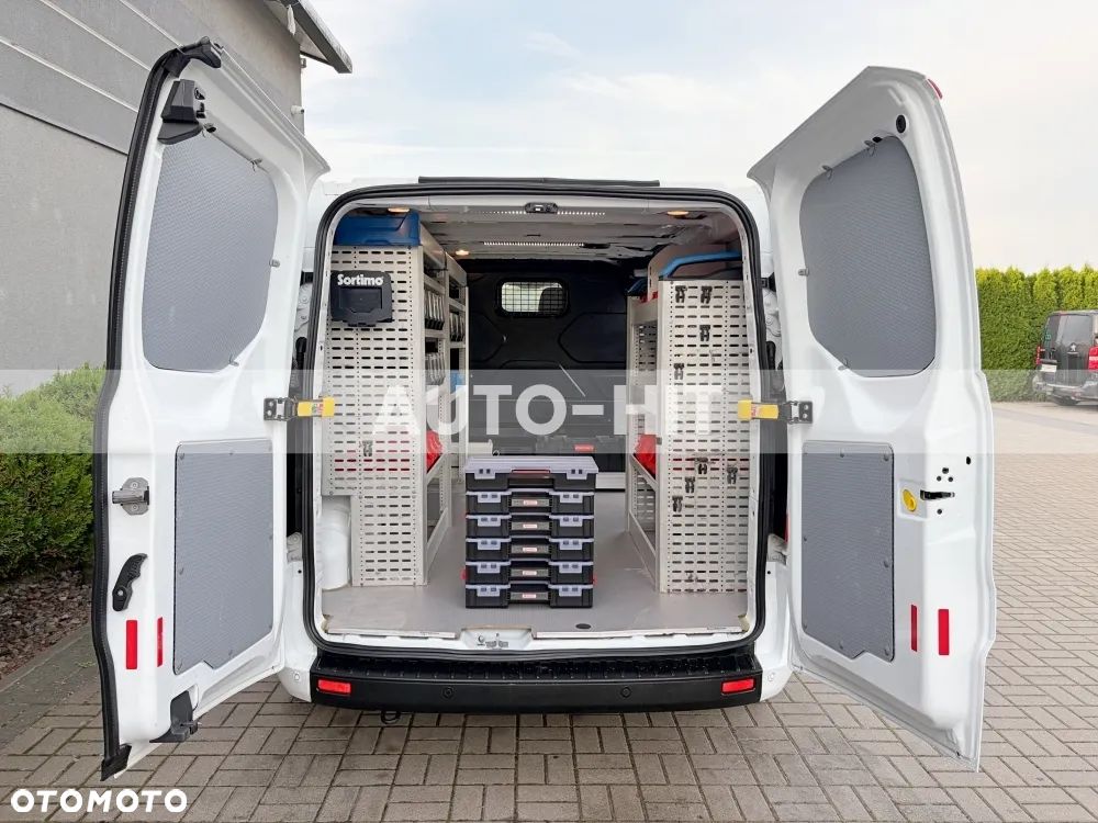 Ford Transit - 17
