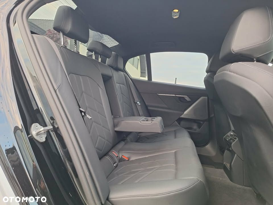 BMW Seria 5 520e Luxury Line sport - 9