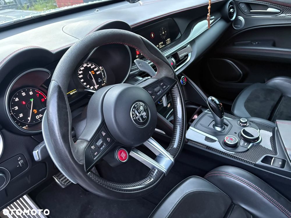 Alfa Romeo Stelvio 2.9 V6 Bi-Turbo Quadrifoglio Q4 - 13