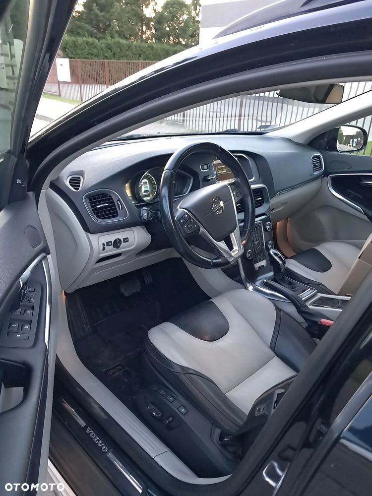 Volvo V40 Cross Country D4 Geartronic Summum - 8