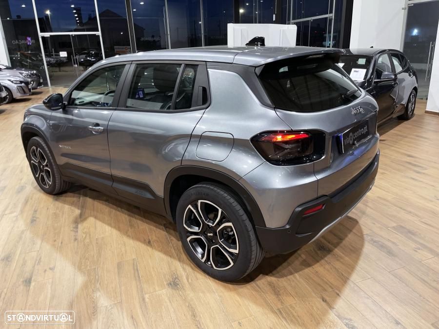 Jeep Avenger 1.2 GSE T3 Altitude - 4