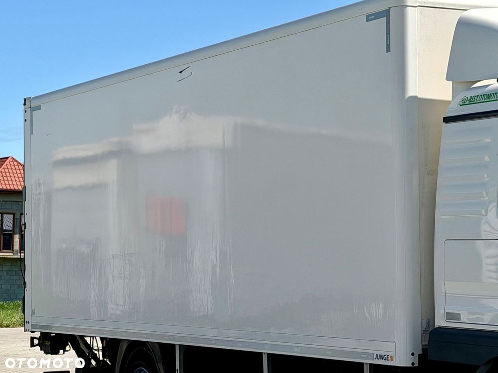 MAN TGM 15.250 / KONTENER / WINDA / 18 EUROPALET / SYPIALKA / AUTOMAT / EURO 6 / 2019 ROK / 7 505 KG ŁADOWNOŚCI / SPROWADZONY - 15