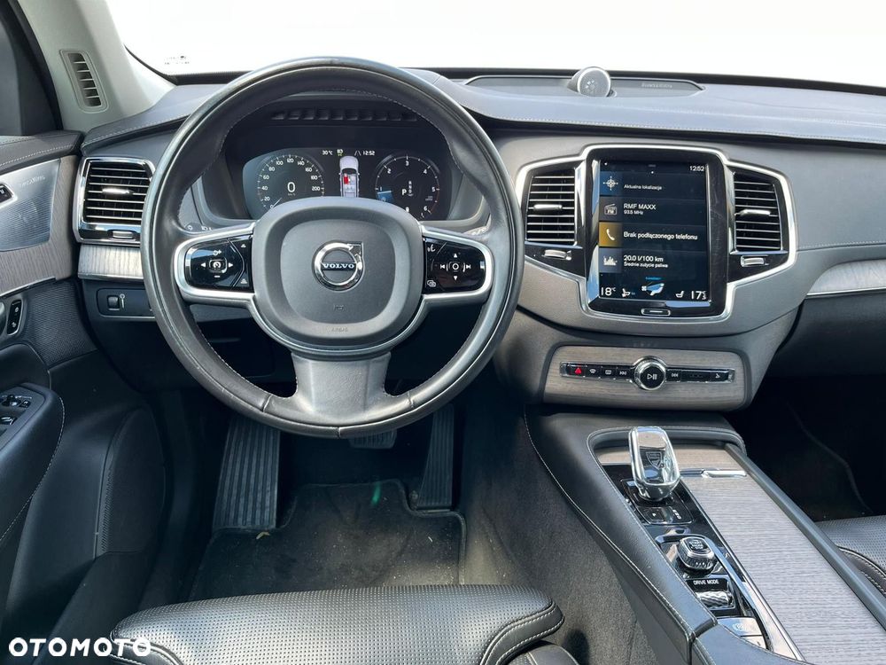 Volvo XC 90 - 18