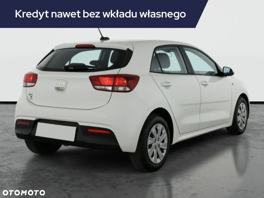 Kia Rio - 7