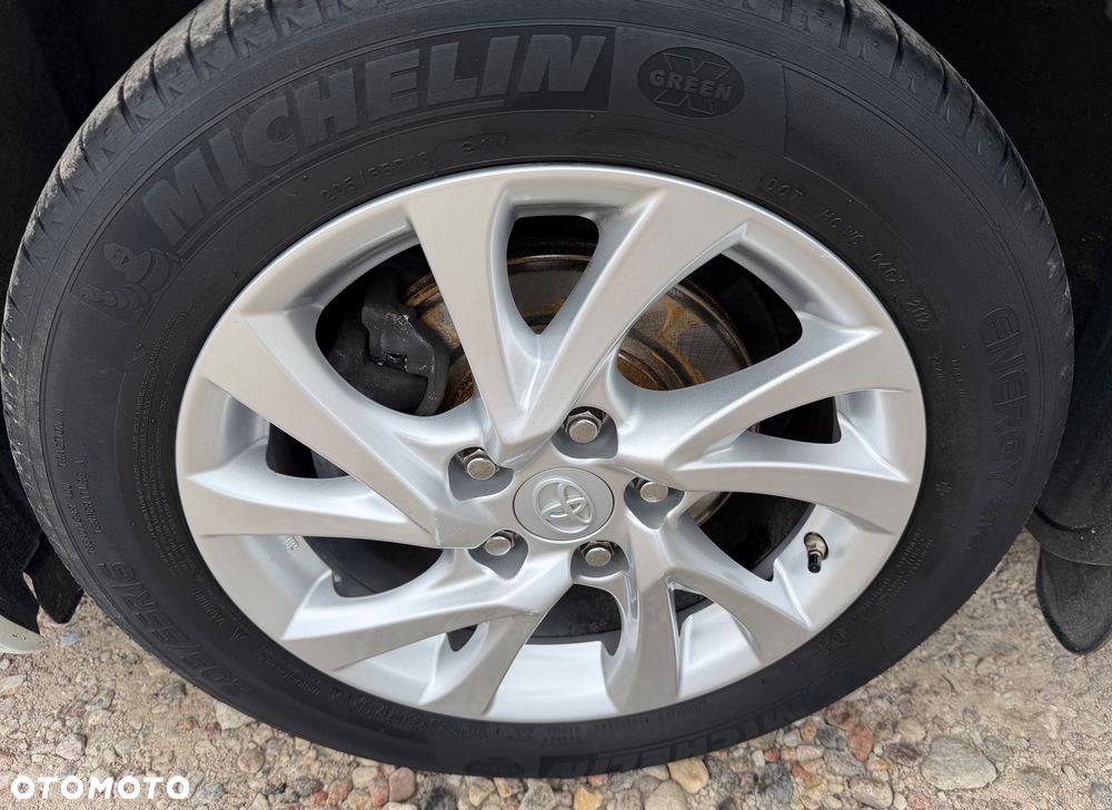Toyota Auris - 36