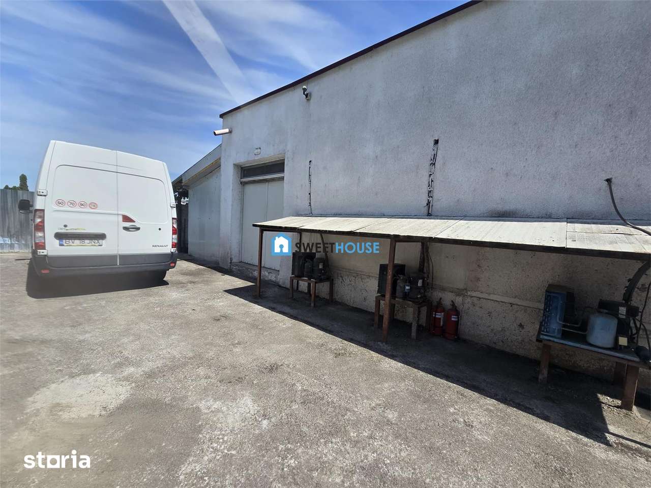 Hala Industriala Spatiu Comercial Cartierul Florilor - Imagine principală: 3/7