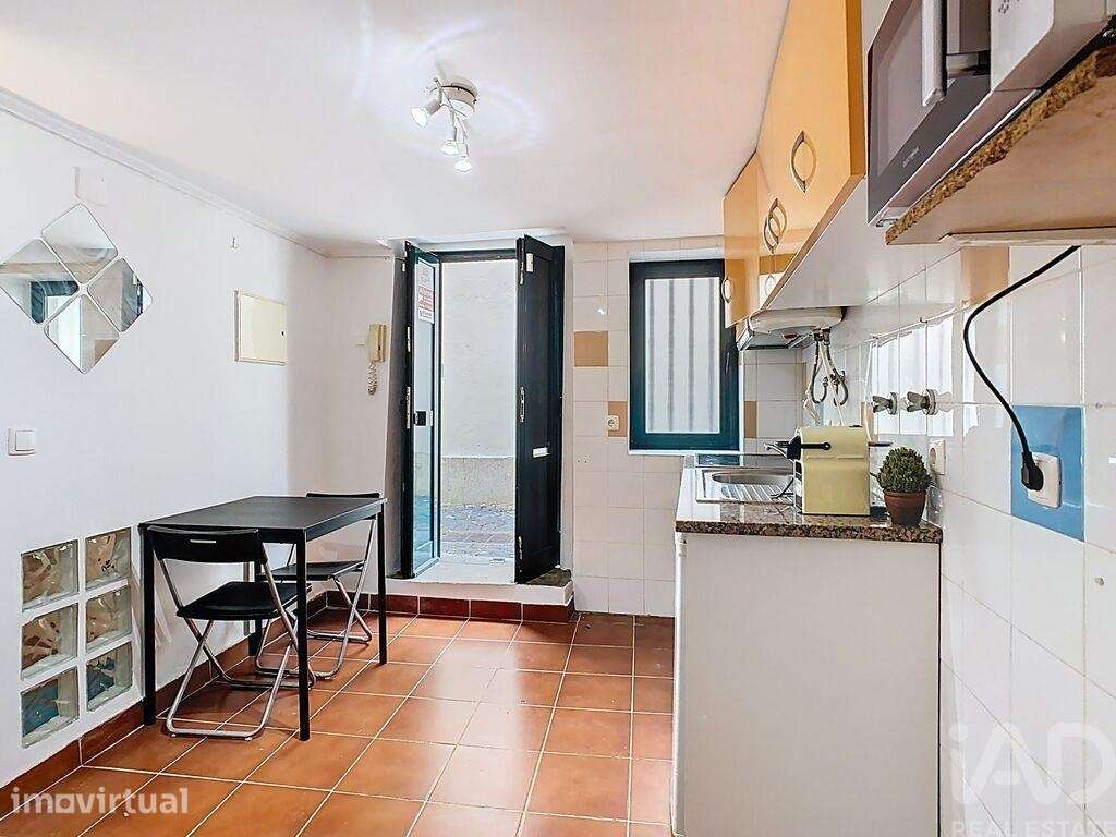 Apartamento T1 em Santa Maria Maior de 18 m2 - Grande imagem: 3/22