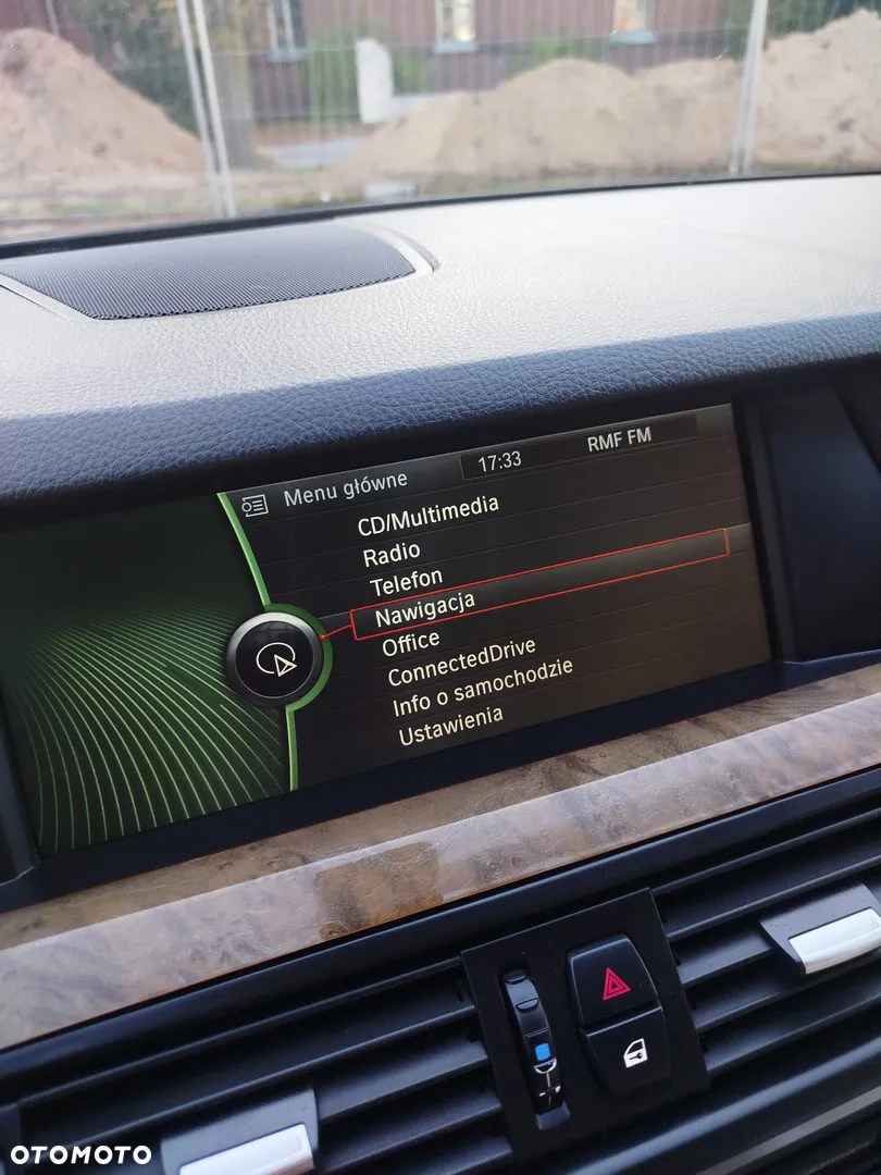 BMW Seria 5 528i Sport-Aut - 7