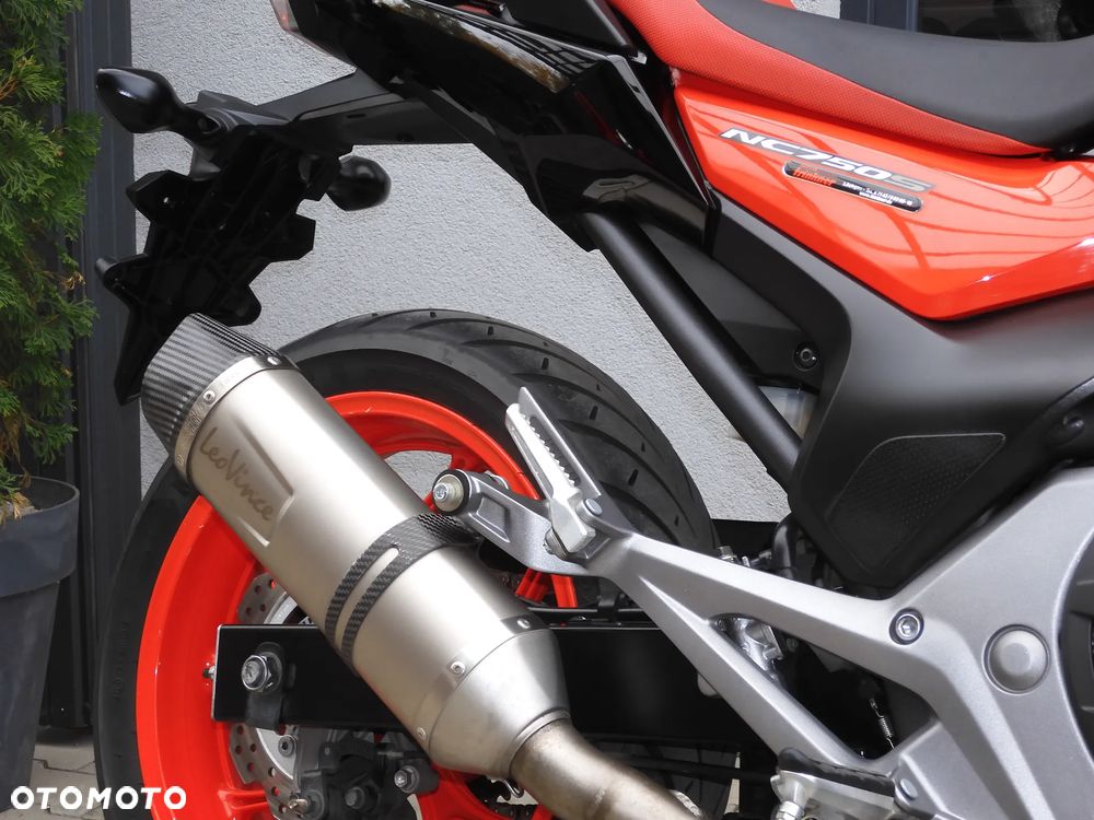 Honda NC - 19