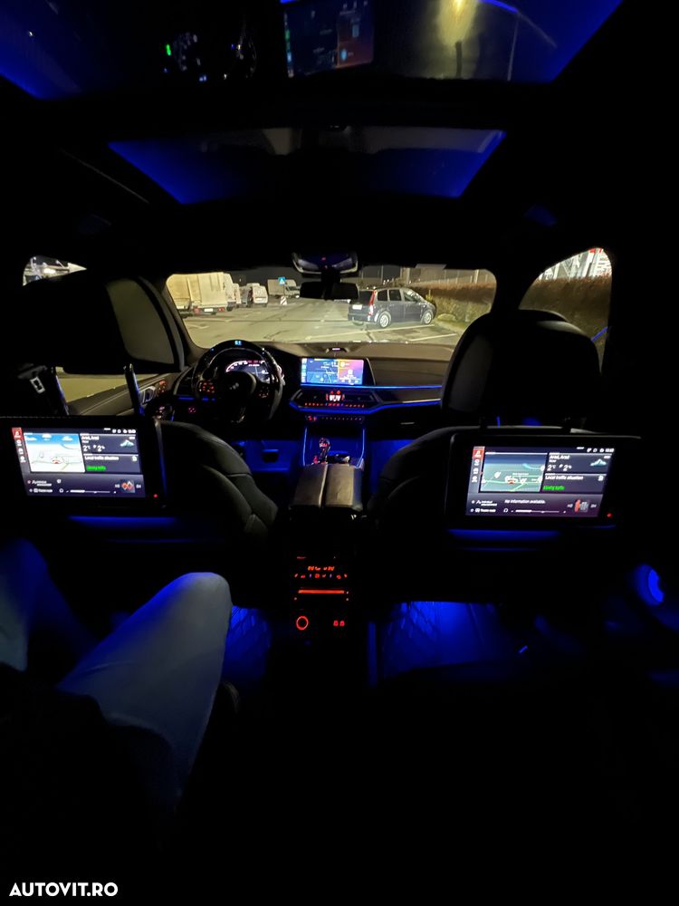 BMW X7 M50i - 8