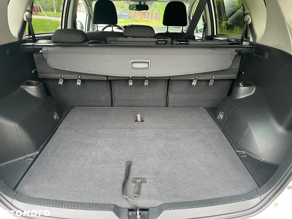 Toyota Verso 1.6 Luna EU5 - 12