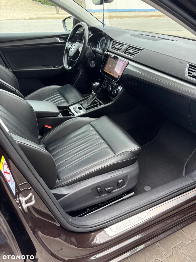 Skoda Superb 2.0 TDI DSG Premium Edition - 15