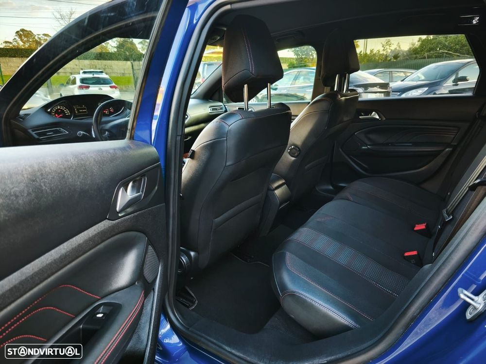 Peugeot 308 1.5 BlueHDi Allure EAT8 - 18