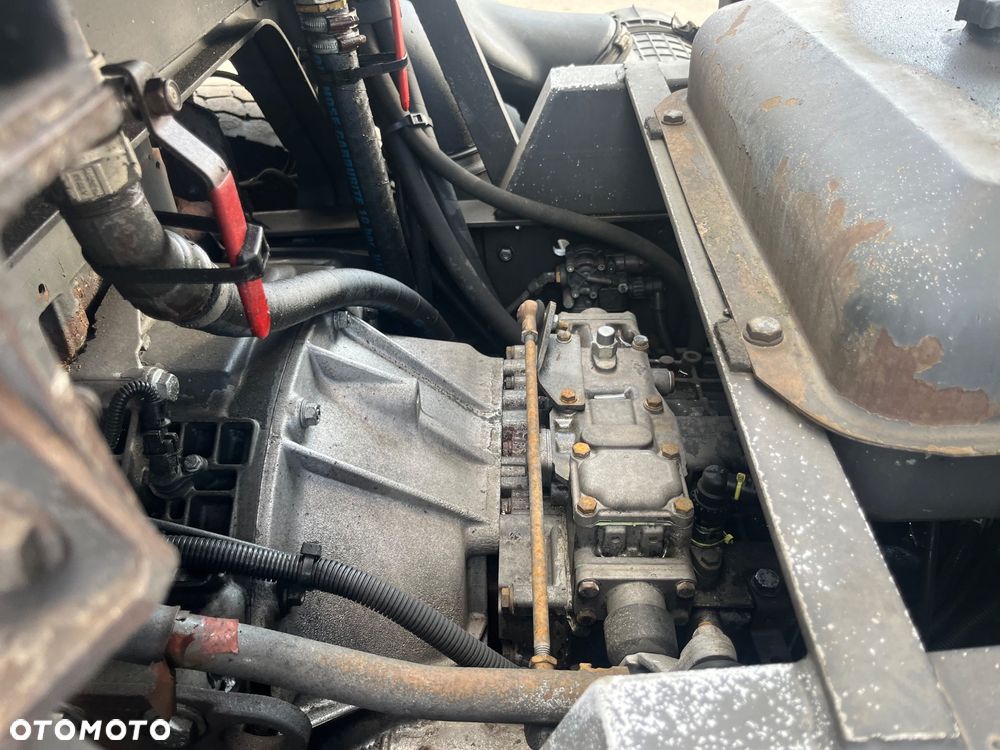 Renault KERAX 4X2 - 6