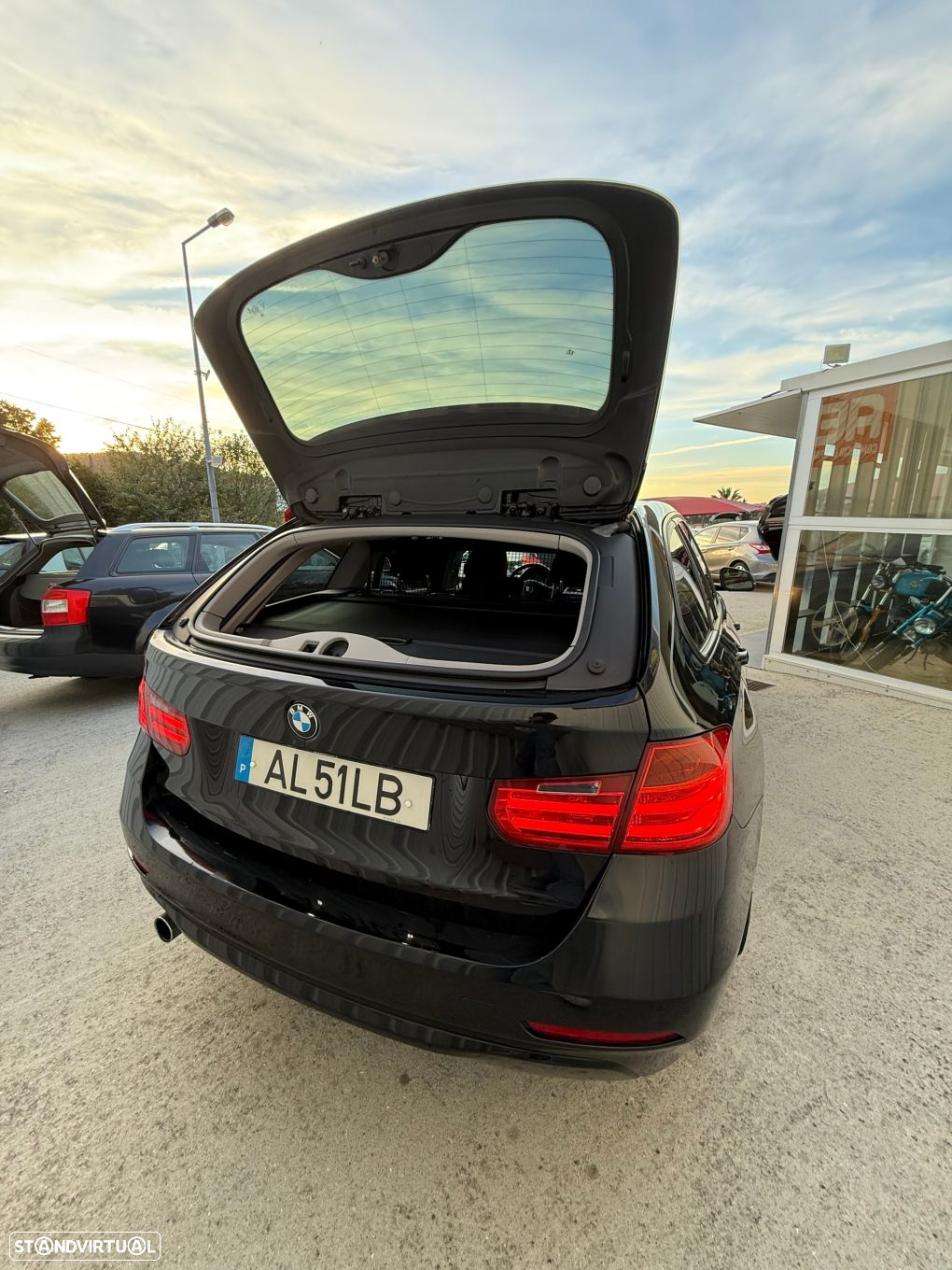 BMW 318 d Touring Line Modern - 12