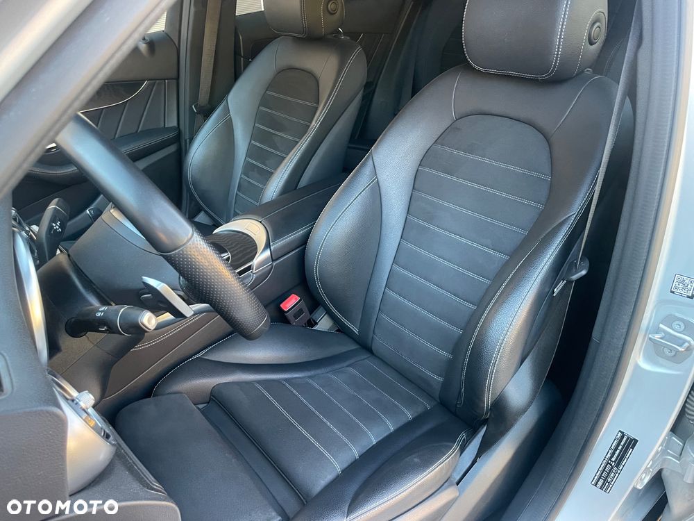 Mercedes-Benz GLC 220 d 4Matic 9G-TRONIC AMG Line - 21