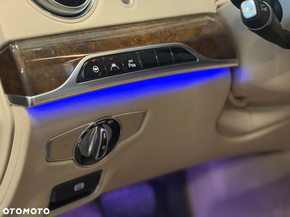 Mercedes-Benz Klasa S 500 4-Matic 7G-TRONIC - 29