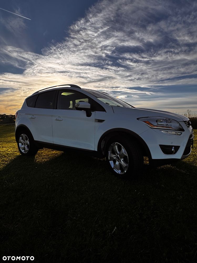 Ford Kuga 2.0 TDCi 4x4 Titanium - 14