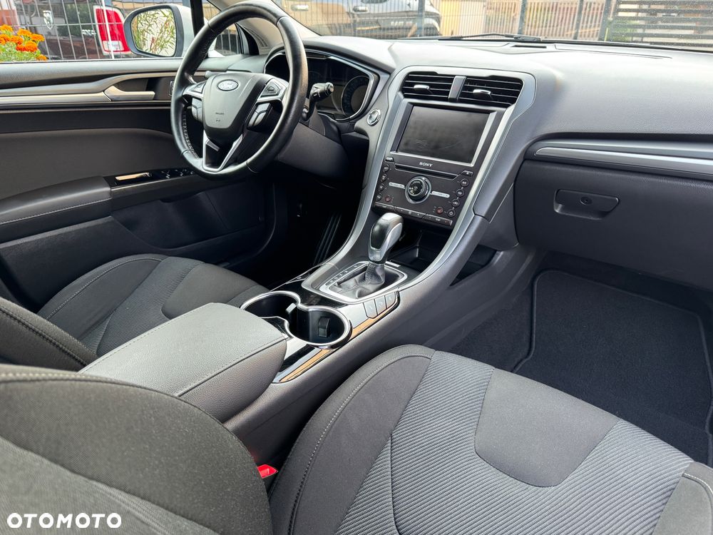Ford Mondeo 2.0 TDCi Titanium PowerShift - 24