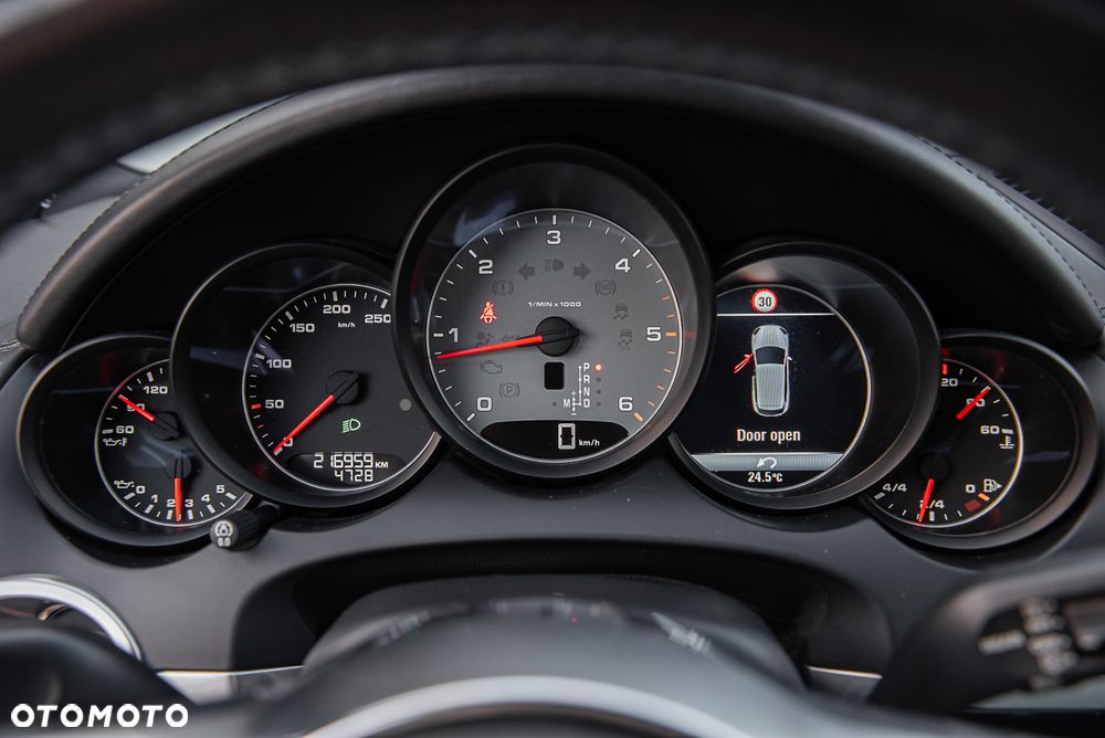 Porsche Cayenne S Diesel Platinum Edition - 22