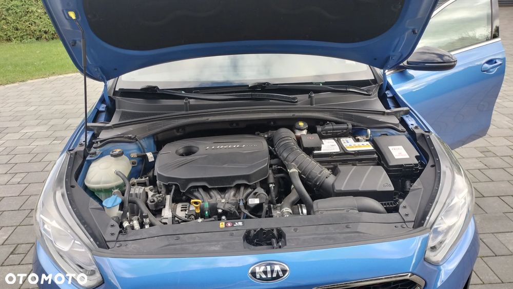 Kia ProCeed 1.6 T-GDI GT DCT - 16