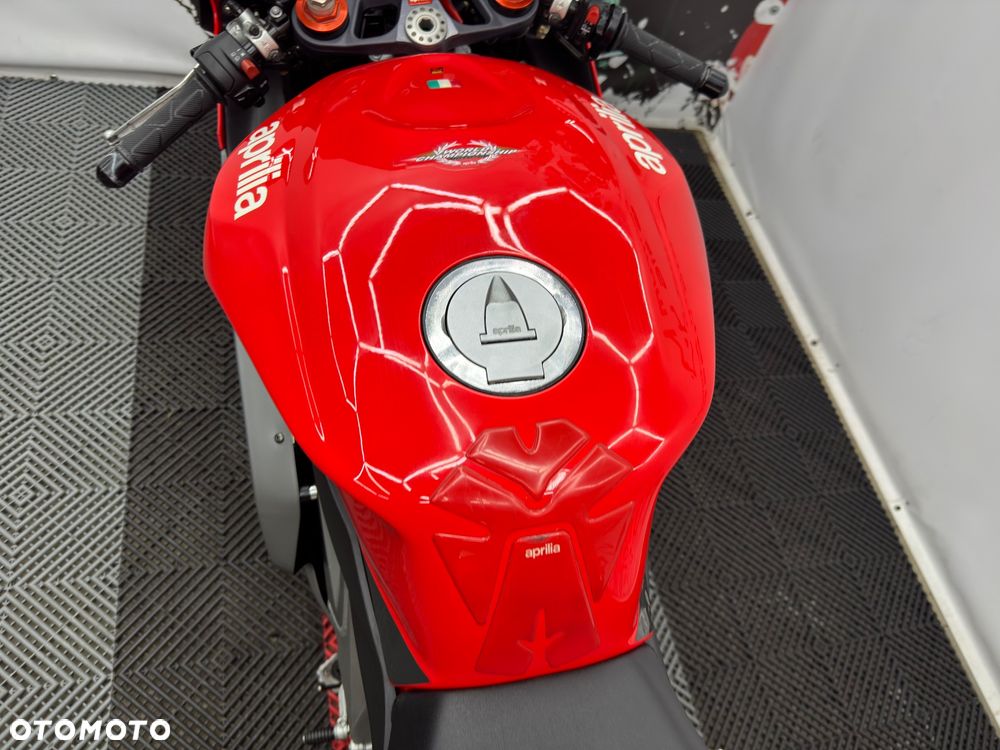 Aprilia RSV - 27