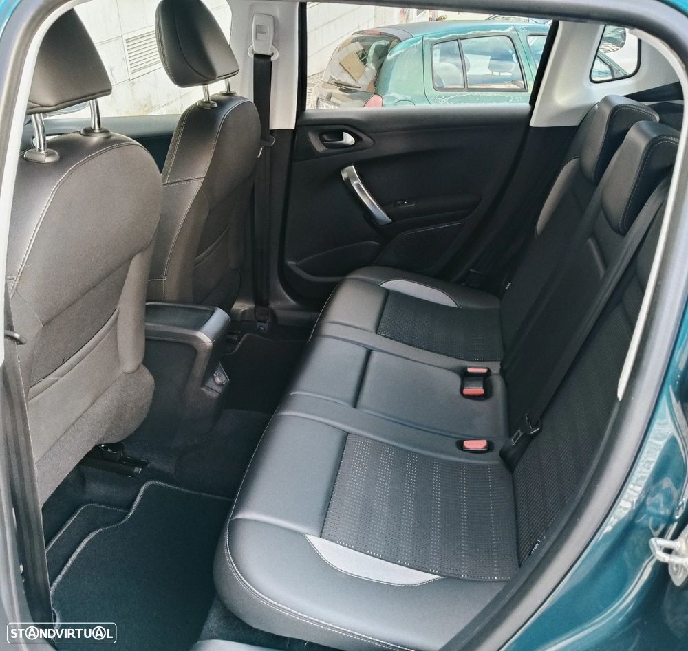 Peugeot 2008 1.6 BlueHDi Allure - 24