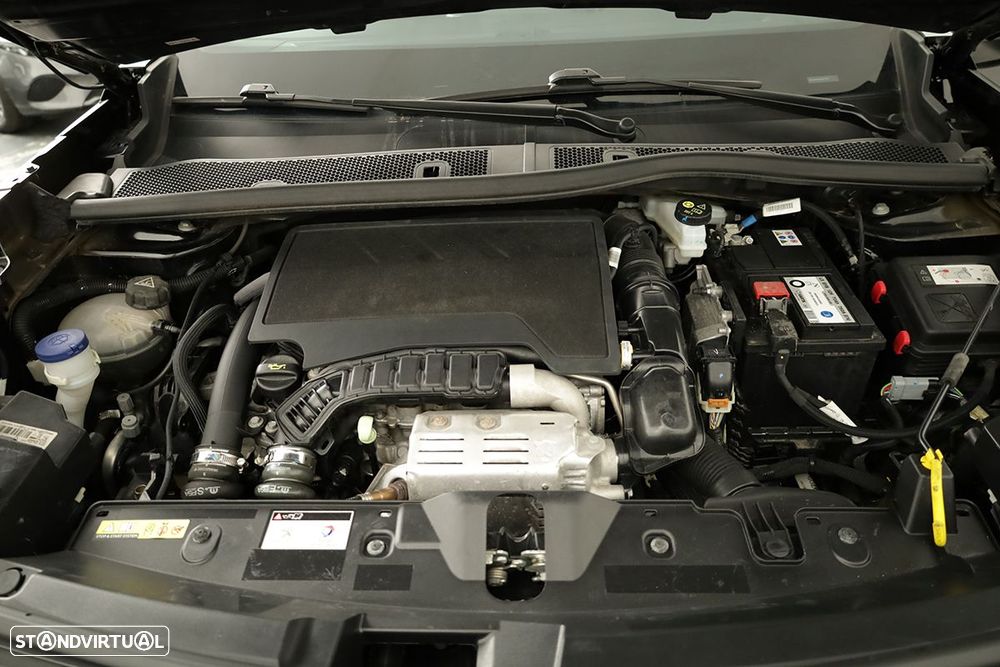 Peugeot 2008 1.2 PureTech GT EAT8 - 24