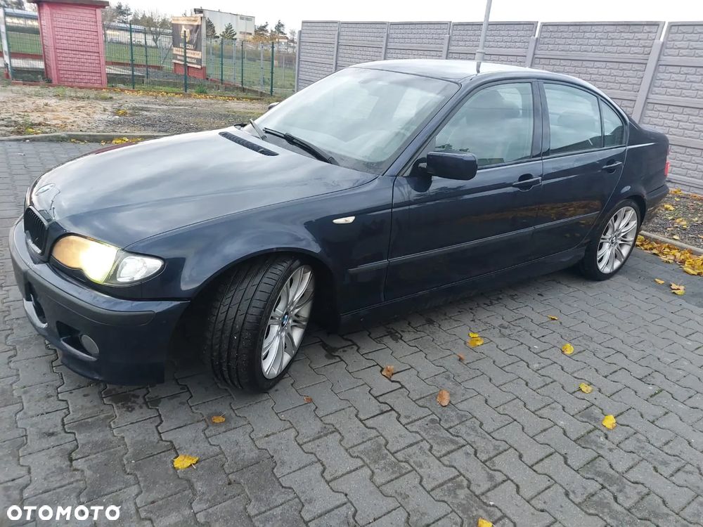 BMW Seria 3 330i - 1