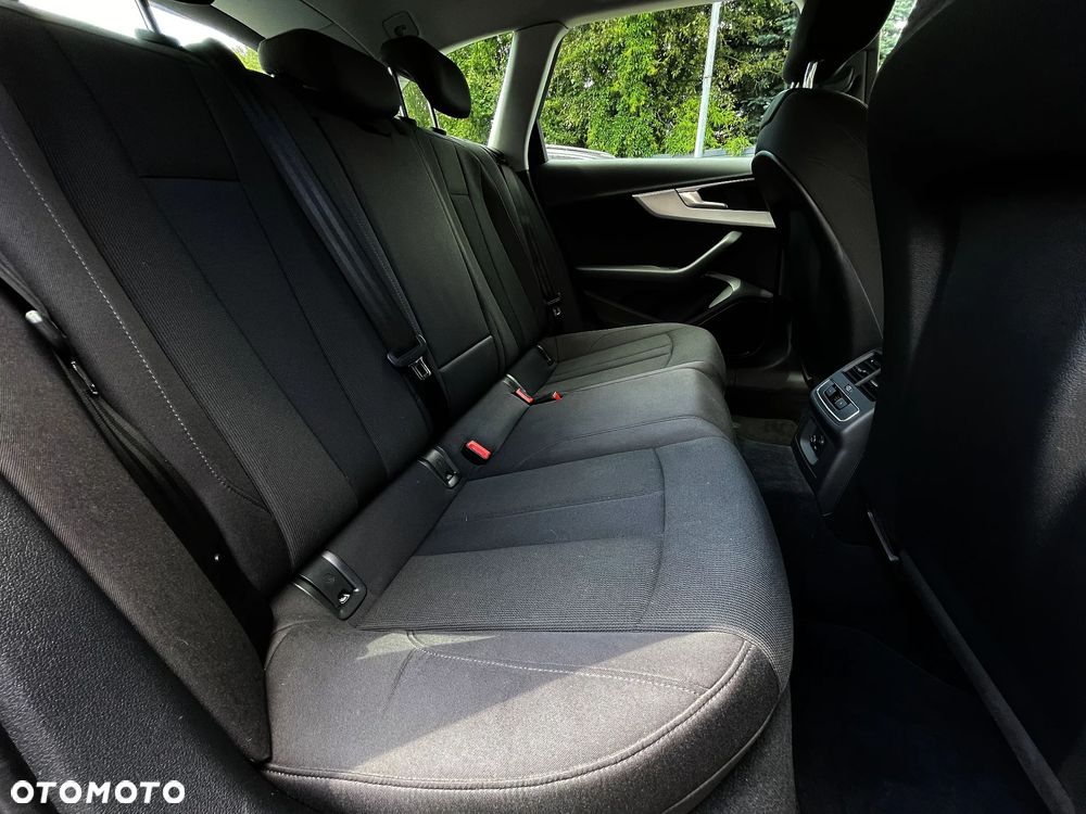 Audi A4 Avant 2.0 TFSI ultra - 16