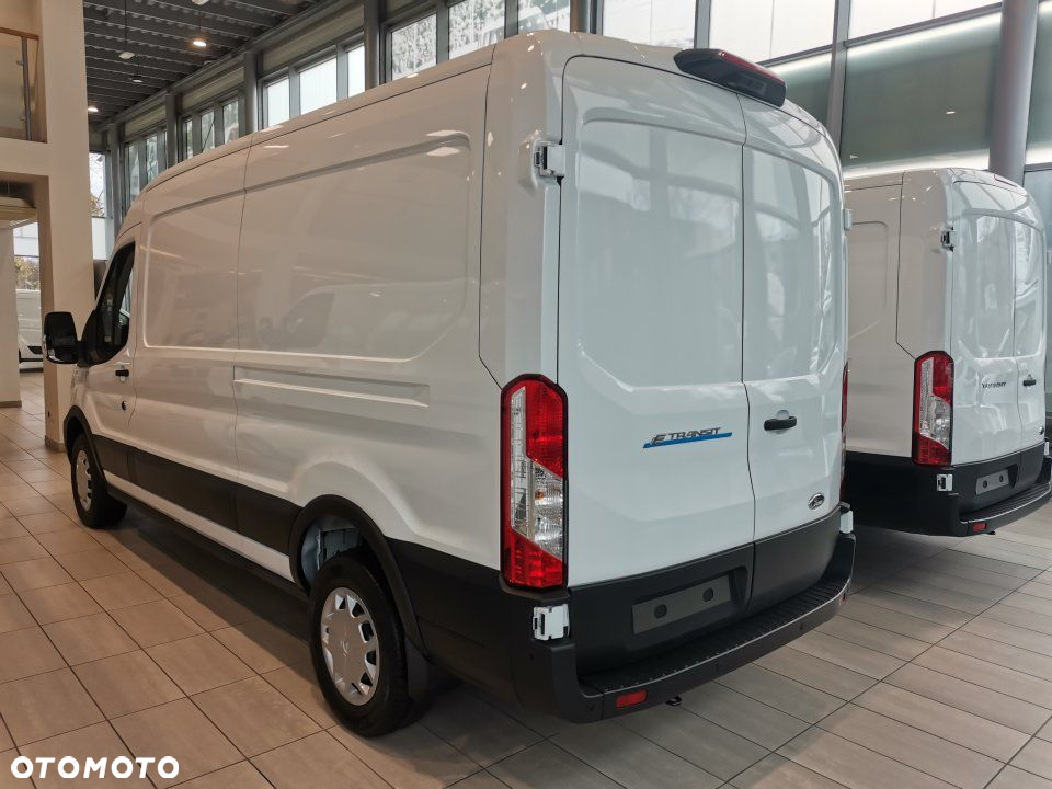 Ford E-Transit - 16