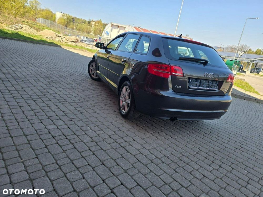 Audi A3 Sportback - 2