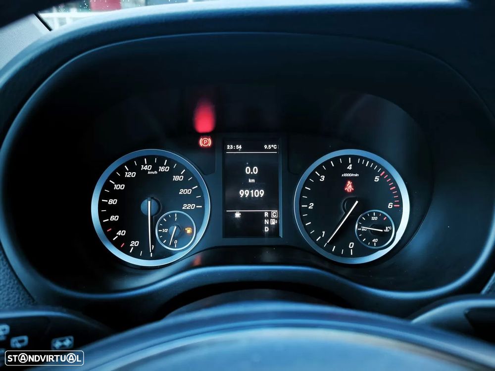 Mercedes-Benz Vito Tourer Extra-Longa Aut. SELECT - 21