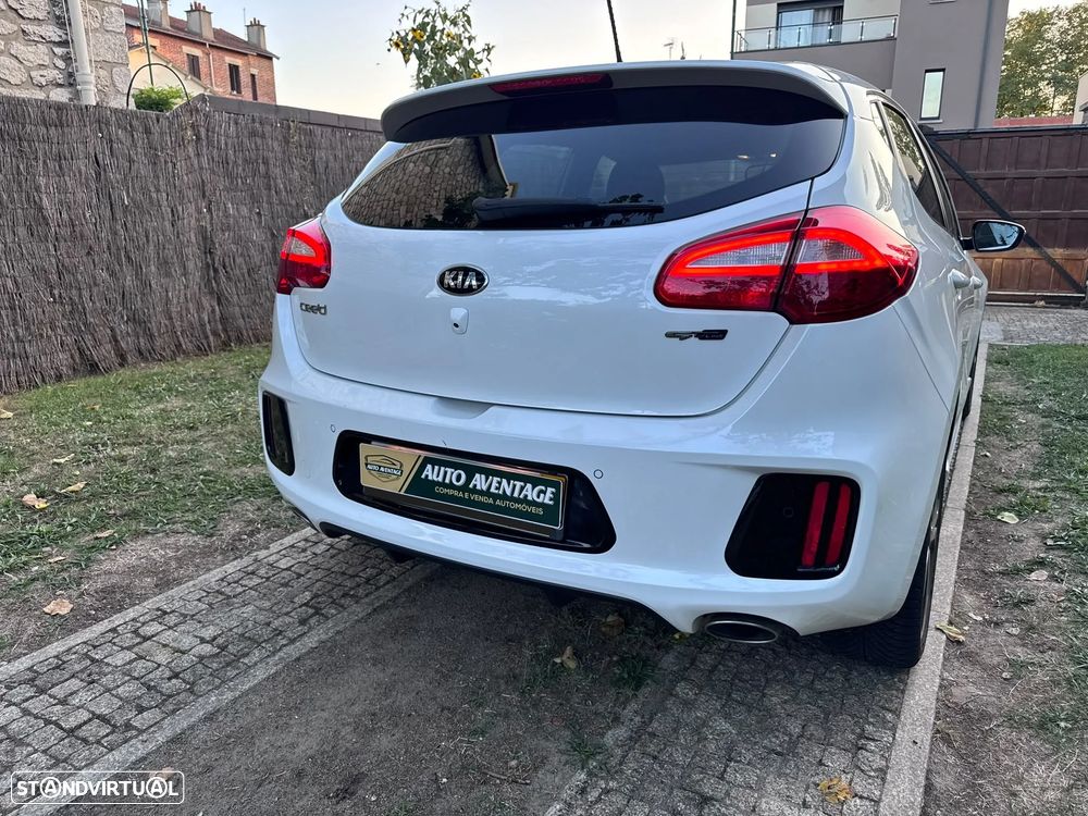 Kia Ceed 1.6 CRDi 136 ISG GT Line - 40