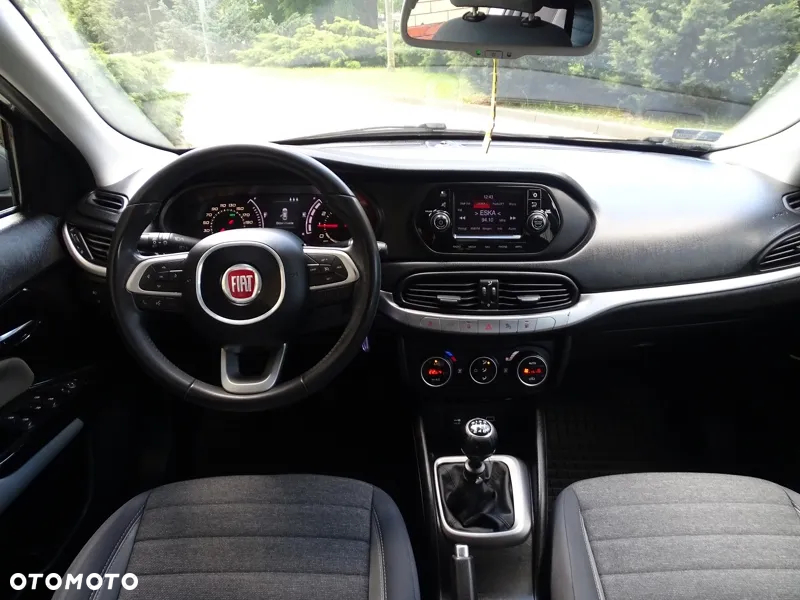 Fiat Tipo 1.4 T-Jet 16v Lounge EU6d - 6
