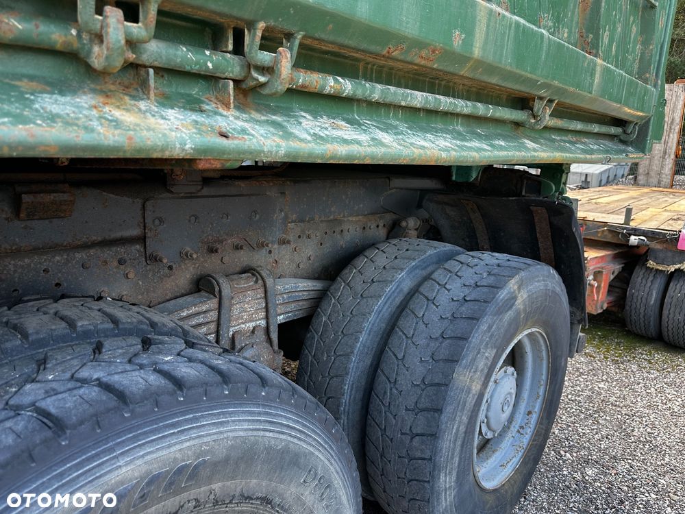 Mercedes-Benz Actros - 12