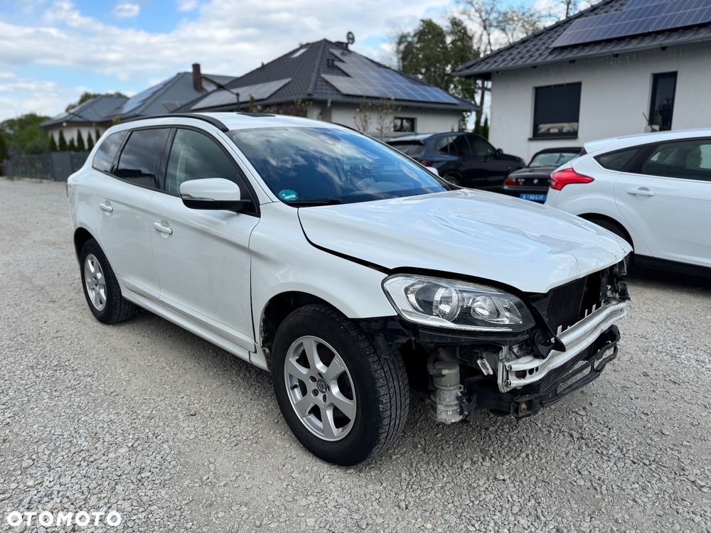 Volvo XC 60 D4 Geartronic Kinetic - 2