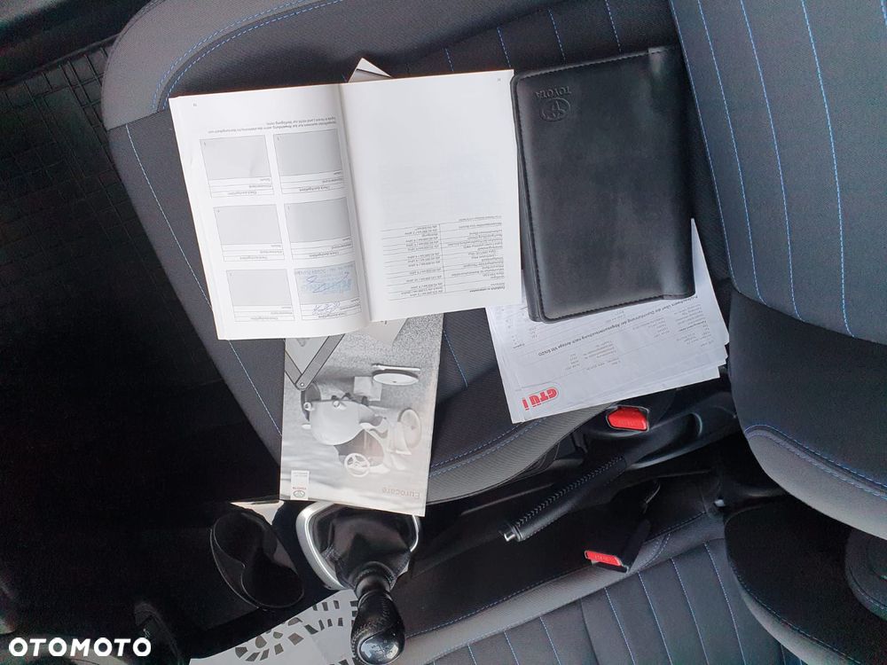 Toyota Yaris 1.5 Premium - 16