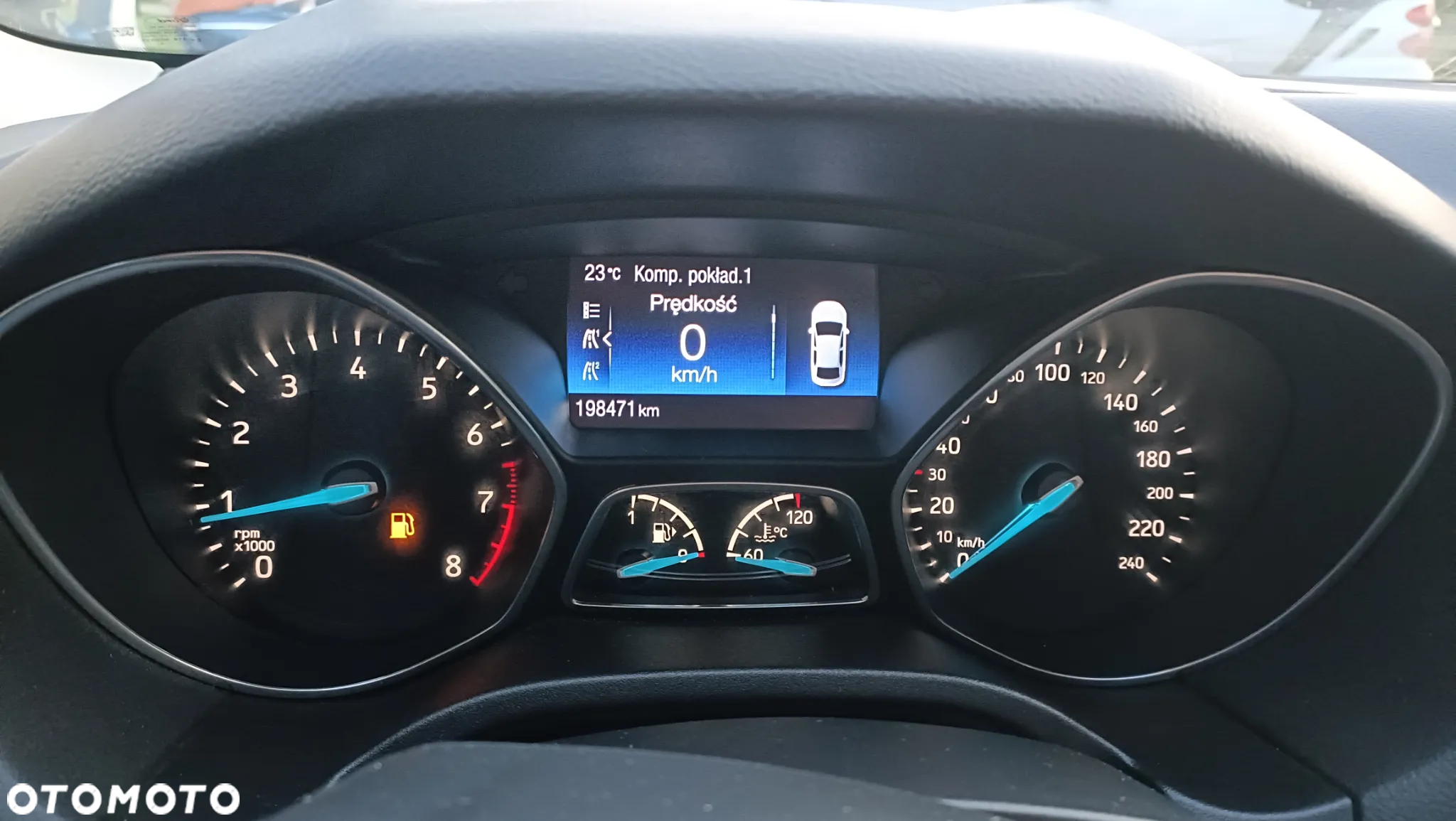 Ford Focus 1.0 EcoBoost Ambiente - 16