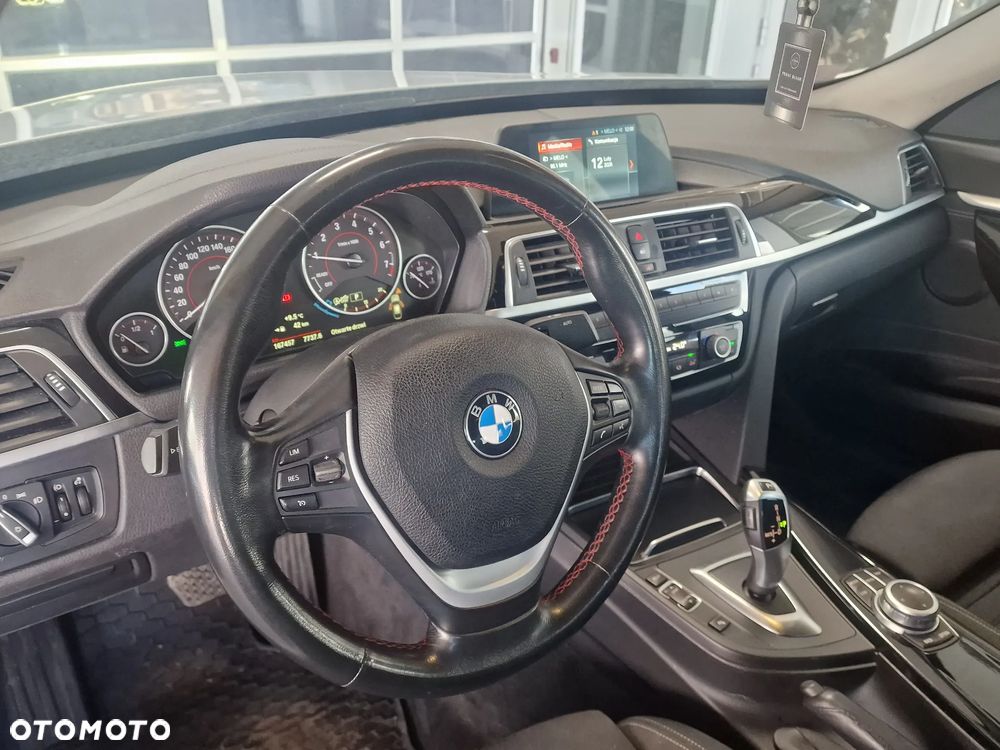 BMW 3GT 320i GPF xDrive Sport Line sport - 12