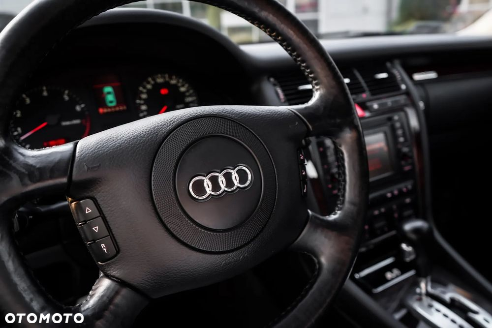 Audi A8 - 21