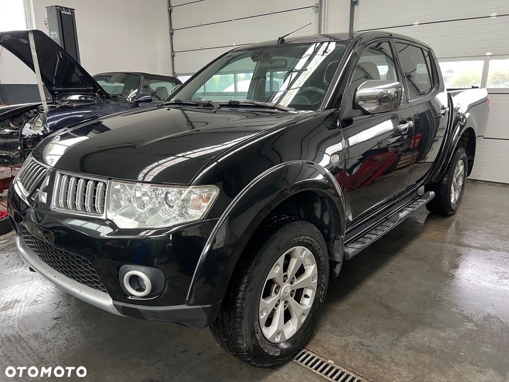 Mitsubishi L200 2.5 DID Instyle Sport - 11