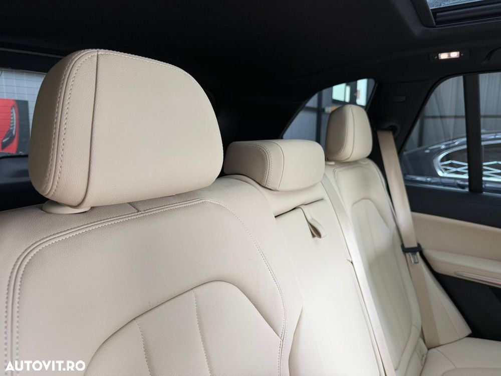 BMW X5 xDrive40i - 32