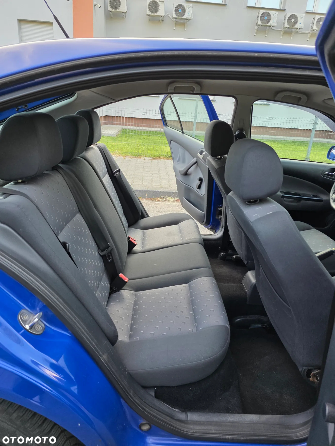 Skoda Octavia 1.6 Ambition - 9